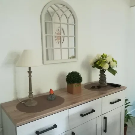 Les Ecureuils A La Mer Apartment *